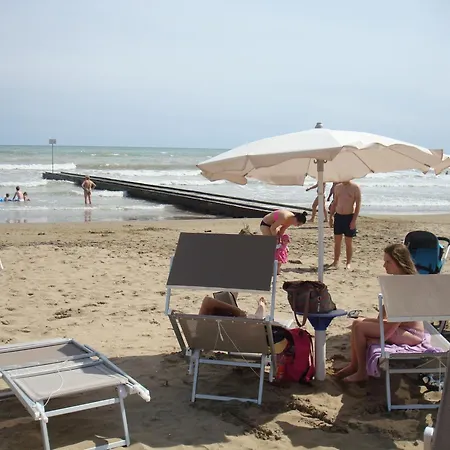 Hotel Marlisa Pier