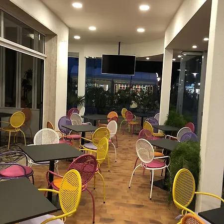 Hotel Marlisa Pier 2*